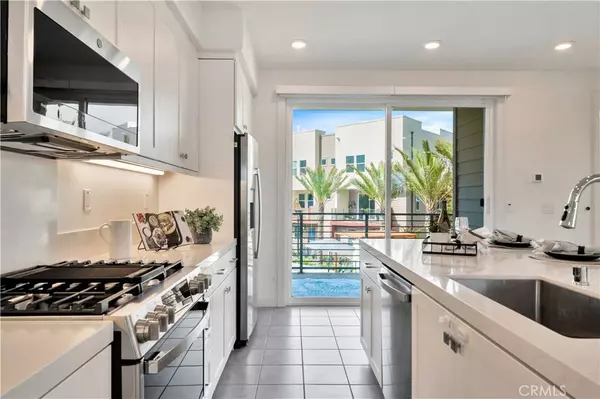 Anaheim, CA 92801,1647 W Lincoln AVE #101