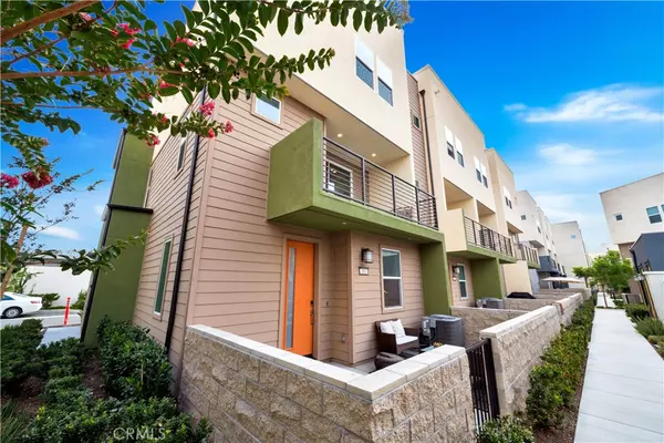 1647 W Lincoln AVE #101, Anaheim, CA 92801