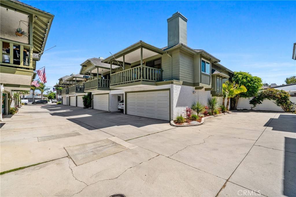 2231 Pacific AVE #14, Costa Mesa, CA 92627
