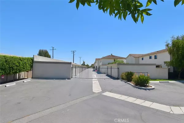 Garden Grove, CA 92844,8800 Garden Grove BLVD #2
