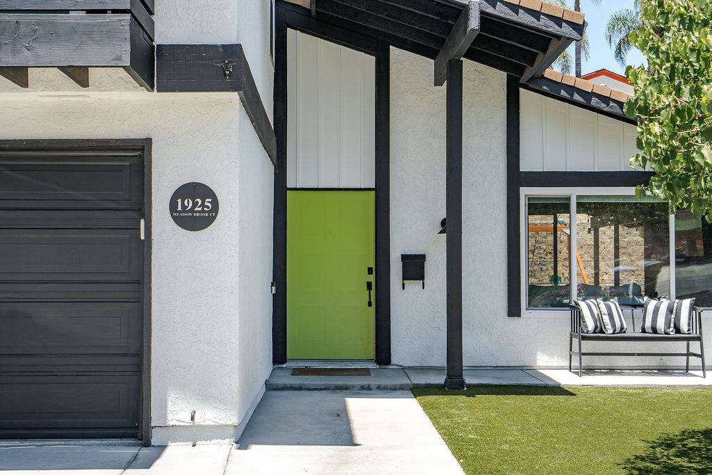 Thousand Oaks, CA 91362,1925 Meadow Brook CT
