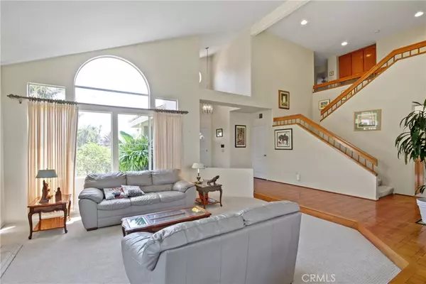 Huntington Beach, CA 92646,9221 Belcaro DR