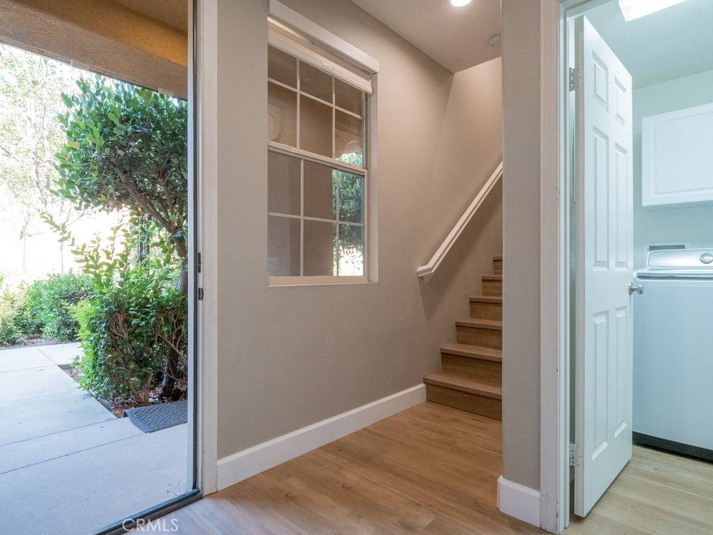 Irvine, CA 92620,77 Long Meadow #87