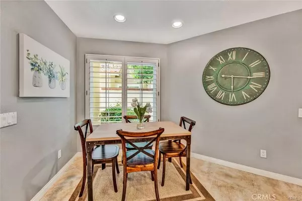 Tustin, CA 92782,13405 Via Almeria