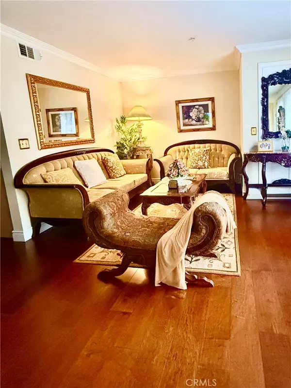 Glendale, CA 91204,116 W Maple ST #18