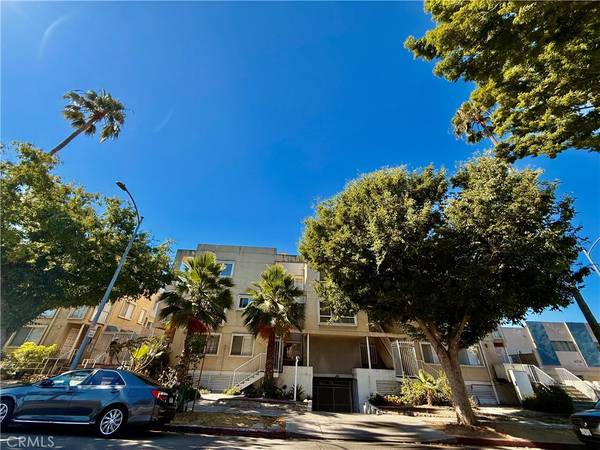Glendale, CA 91204,116 W Maple ST #18