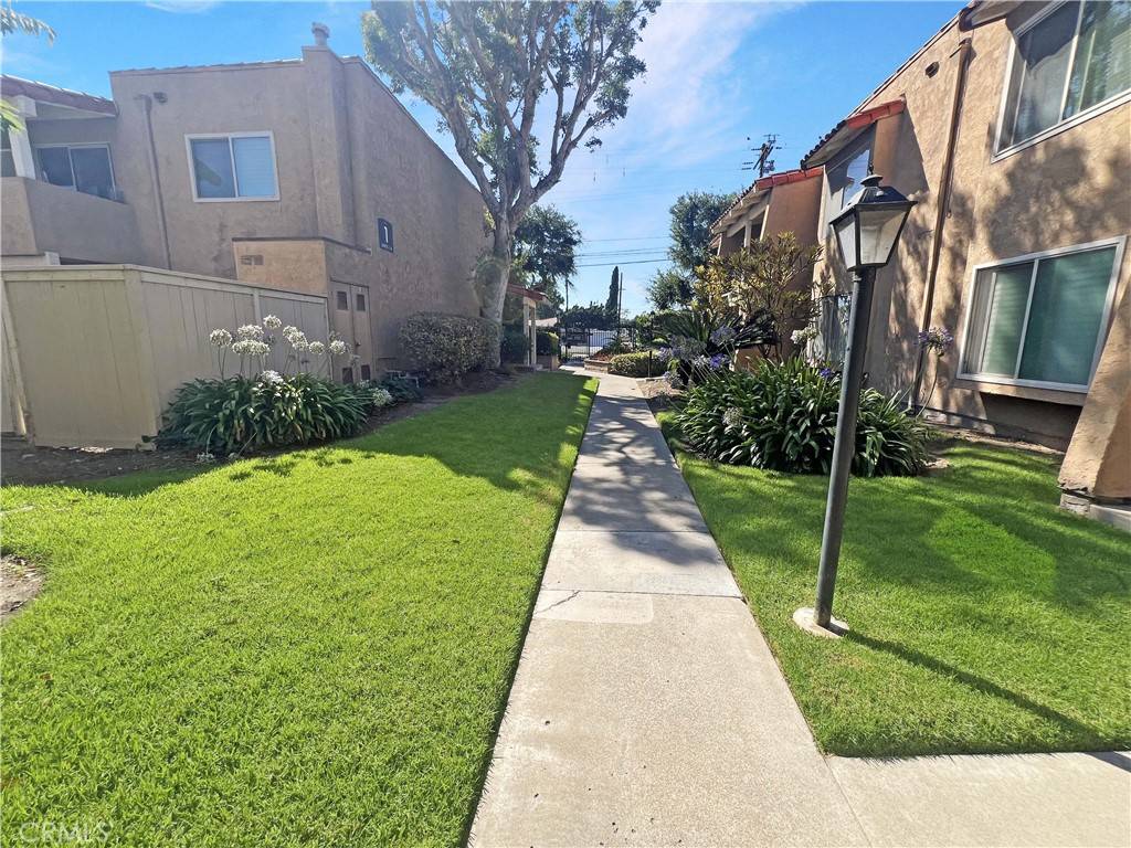 13722 Red Hill AVE #15, Tustin, CA 92780