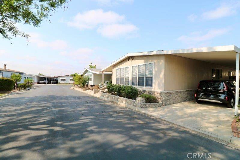 Brea, CA 92821,635 Shadow Lake AVE #43