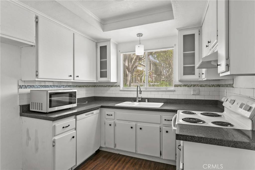 Aliso Viejo, CA 92656,97 Abbeywood LN