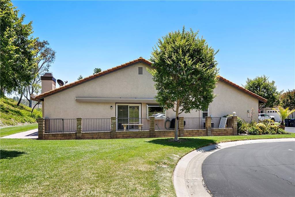 28251 ZARZA, Mission Viejo, CA 92692