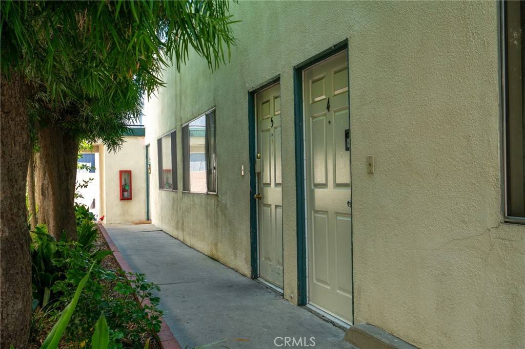 Lomita, CA 90717,25907 Oak ST