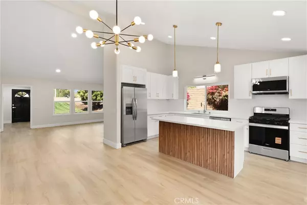 8013 Orangewood DR, Rancho Cucamonga, CA 91730