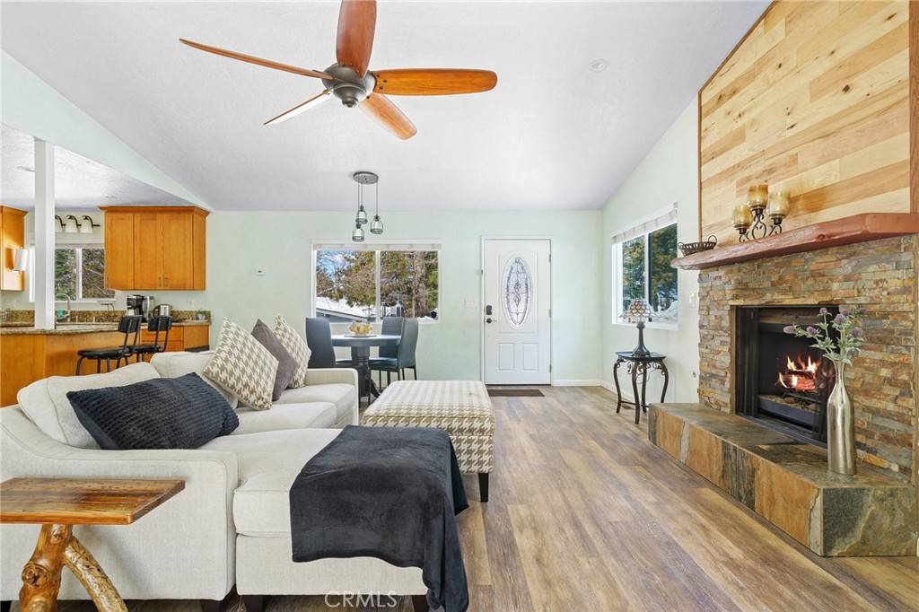 30783 All View DR, Running Springs, CA 92382