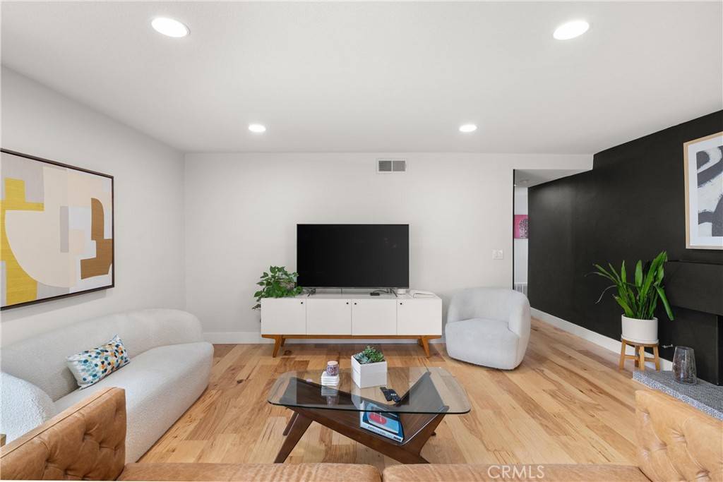 Costa Mesa, CA 92626,2008 N Capella CT