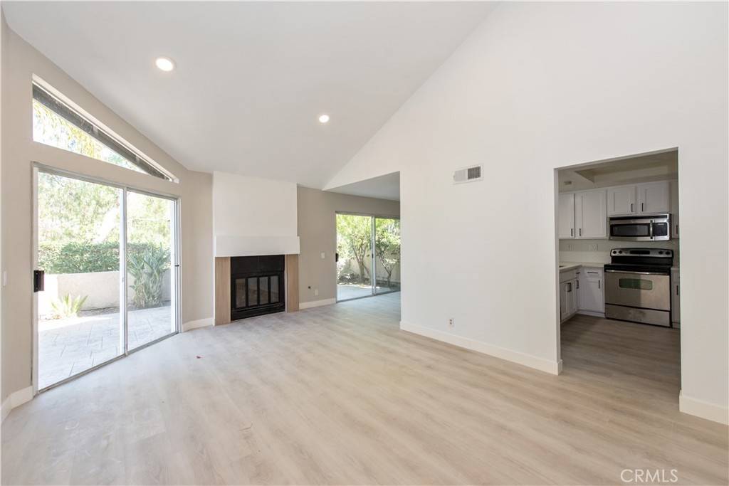 Irvine, CA 92612,29 Stanford CT #93
