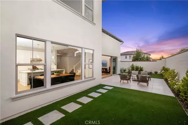 Irvine, CA 92618,109 Hyperion
