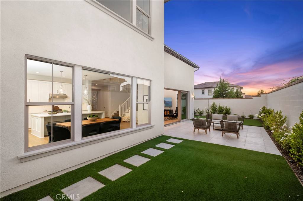 Irvine, CA 92618,109 Hyperion