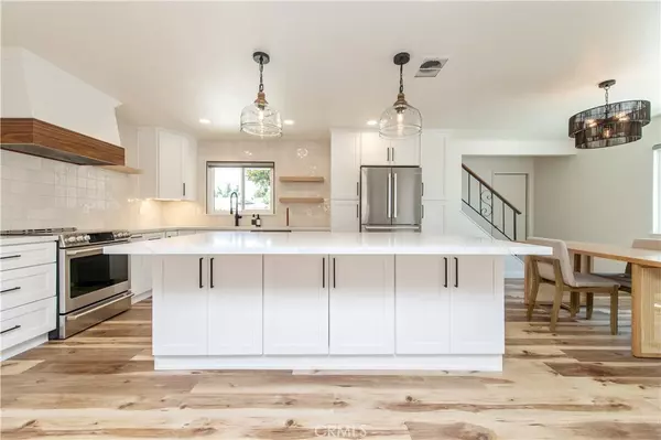 Tustin, CA 92780,13381 Del Cerro DR