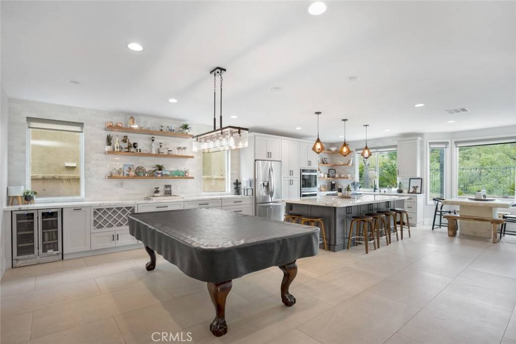 Lake Forest, CA 92610,36 Blanco