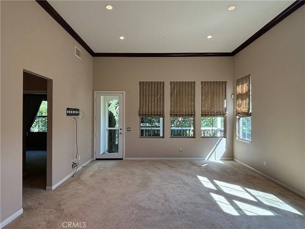 Irvine, CA 92618,30 Bijou