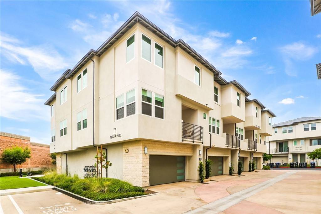1914 W Bushell ST, Anaheim, CA 92805