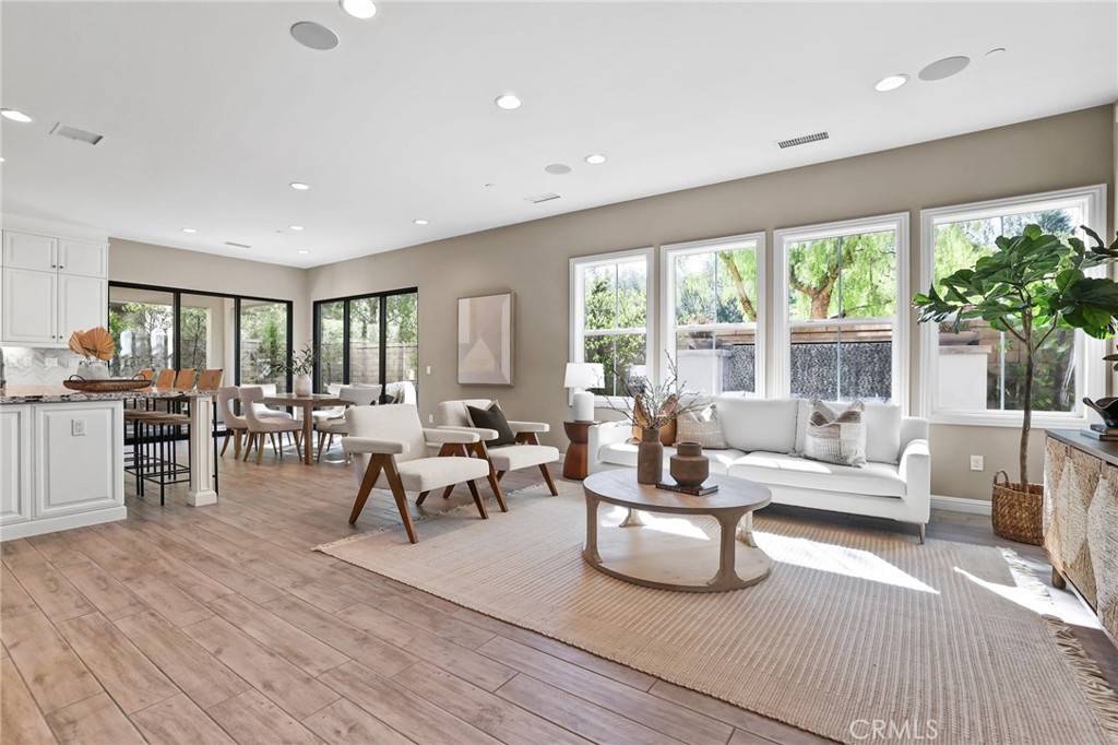 33 Castellana, Lake Forest, CA 92630