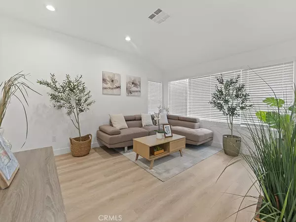 11081 Iris DR, Garden Grove, CA 92840