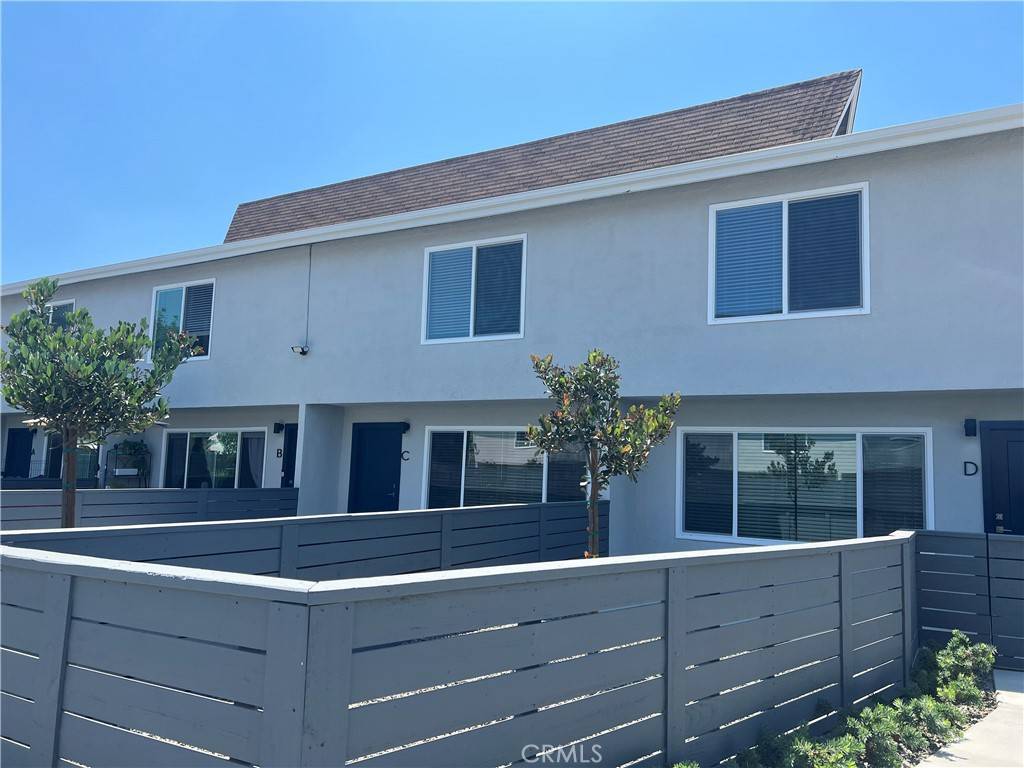 Costa Mesa, CA 92626,1030 Mission DR #D