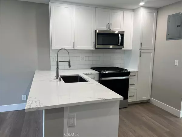 Costa Mesa, CA 92626,1030 Mission DR #D