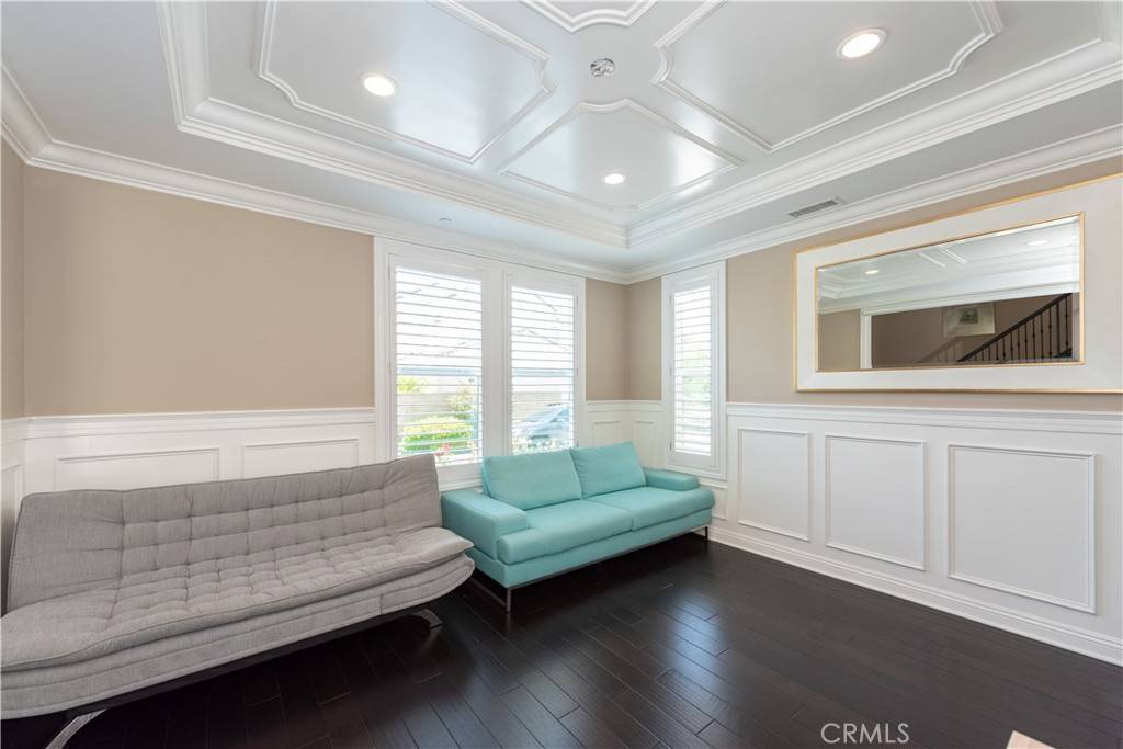 Irvine, CA 92618,102 Diamondback