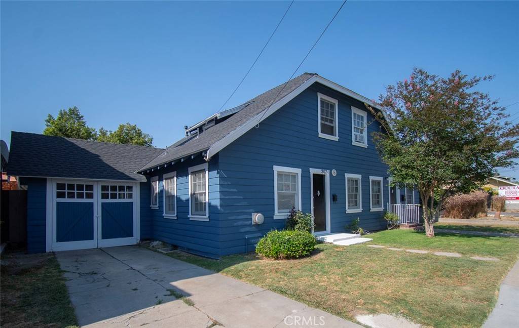 Santa Ana, CA 92706,207 W Buffalo AVE