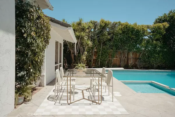 Newport Beach, CA 92660,2443 Windward LN