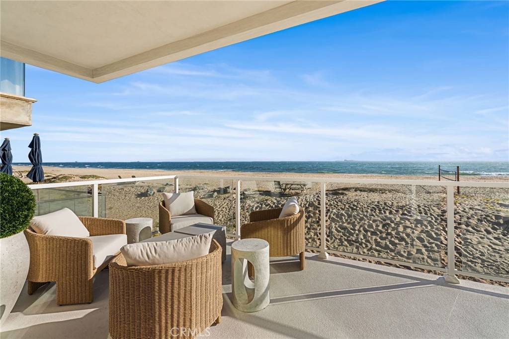 Surfside, CA 90743,105 A Surfside Avenue