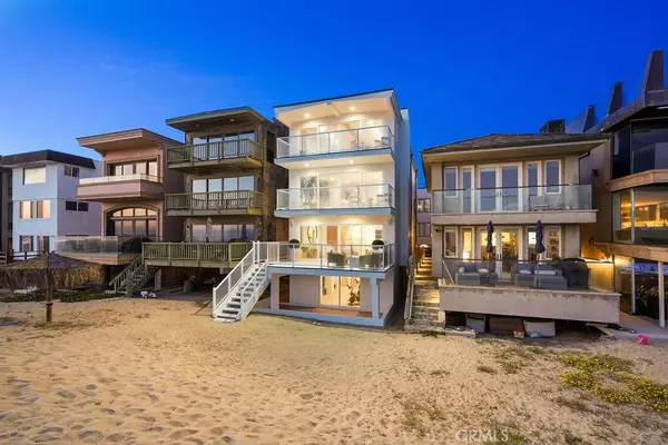 105 A Surfside Avenue, Surfside, CA 90743
