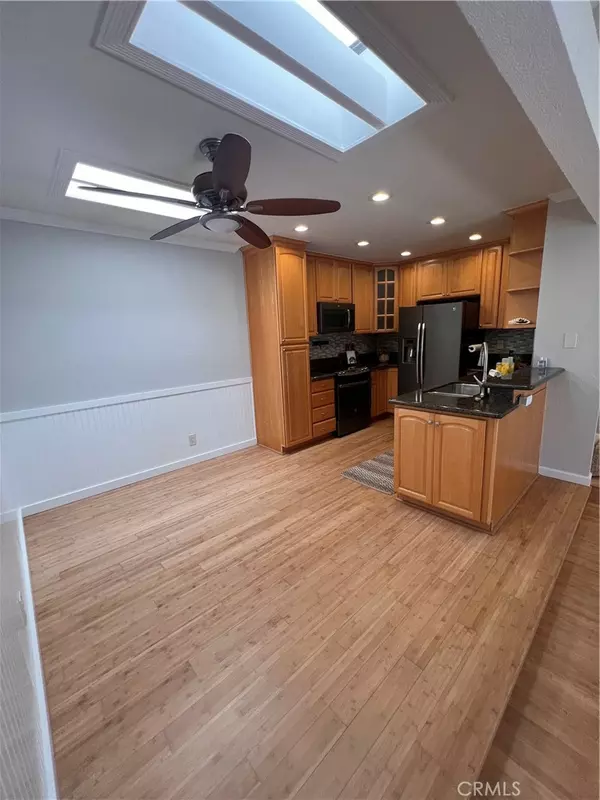 Huntington Beach, CA 92646,21372 Brookhurst ST #327