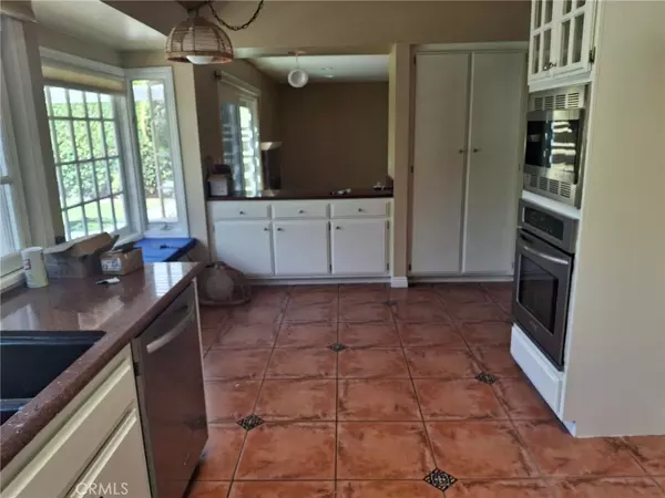 Irvine, CA 92620,12 Hidalgo