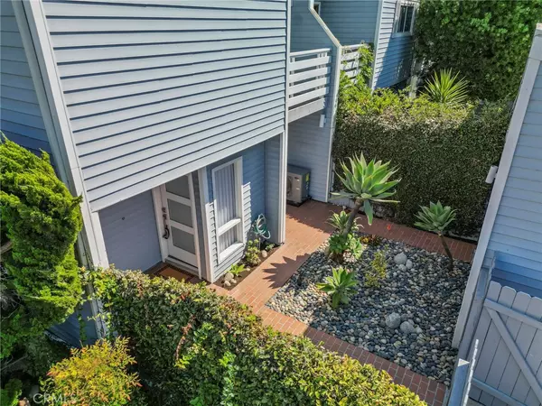 Dana Point, CA 92629,24572 Harbor View DR #48D