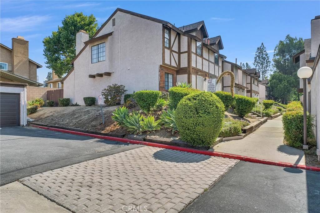 1020 S Mountain AVE, Ontario, CA 91762