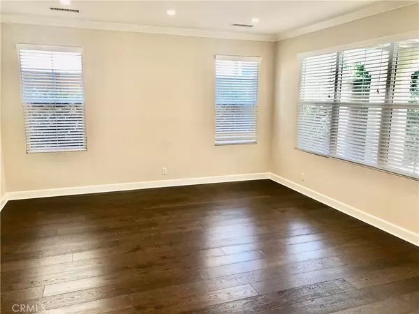 Irvine, CA 92620,108 Omar
