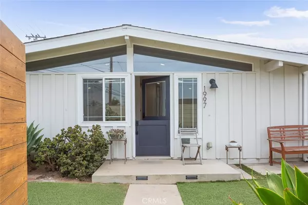 1997 Orange AVE, Costa Mesa, CA 92627