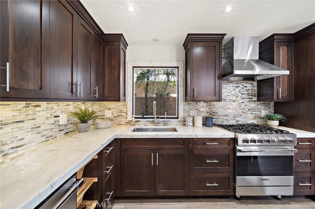 Lake Forest, CA 92610,70 Fairfield