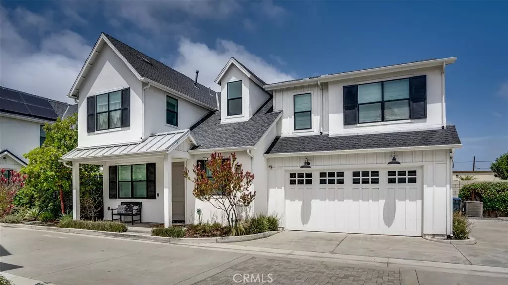 Costa Mesa, CA 92627,2077 Tablelands WAY