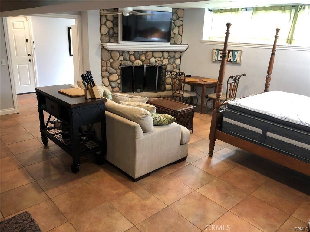 San Clemente, CA 92672,211 Esplanade