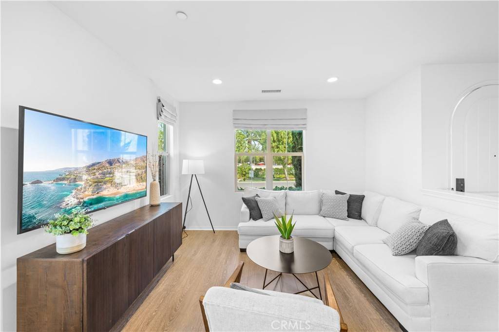Irvine, CA 92620,176 Parkwood