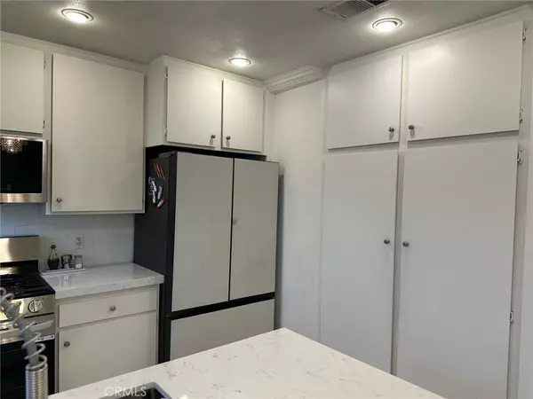 Irvine, CA 92614,28 Timber RUN #129