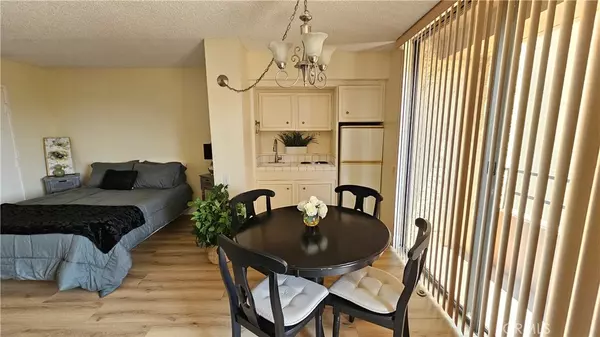 Laguna Woods, CA 92637,24055 Paseo Del Lago #556
