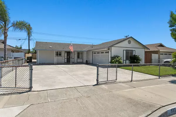 Huntington Beach, CA 92649,5932 Chinook Drive