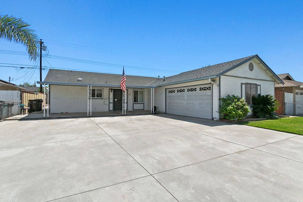 Huntington Beach, CA 92649,5932 Chinook Drive