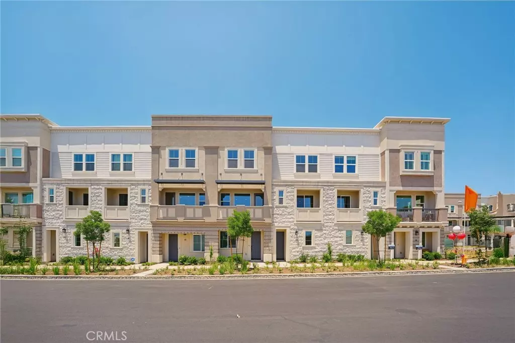 Upland, CA 91786,119 N First AVE