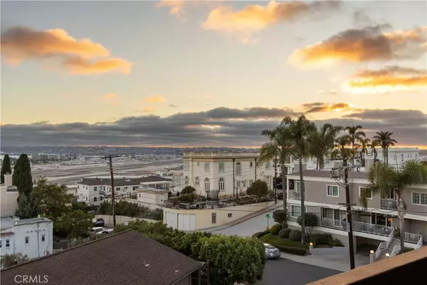 San Diego, CA 92103,2960 Union ST #304